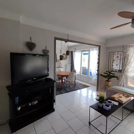 Apartamento à Proximité Du Jardin Olbius Riquier *