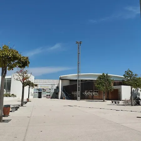 Olbus Riquier, Stylish And Bright Apt, Wifi Appartement Hyères