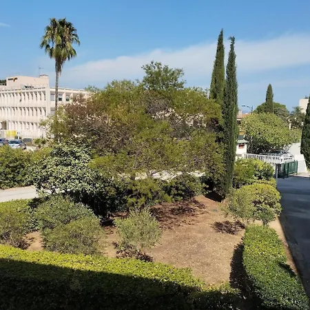 Olbus Riquier, Stylish And Bright Apt, Wifi Apartment Hyeres