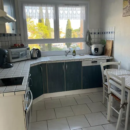 Apartmán A Proximite Du Jardin Olbius Riquier